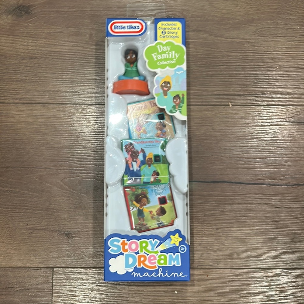 Little Times Day Family Collection Story Dream Machine